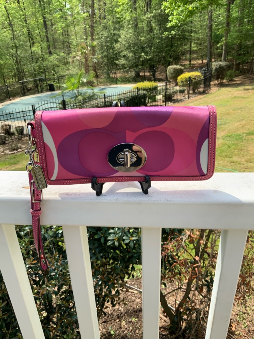 Coach Pink Scarf Print Zoe Signature Turn-Lock Wristlet EUC - Picture 14 of 16